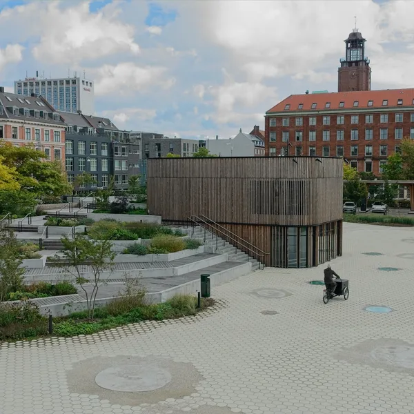 Asak Flyt i Fredriksberg på John Winthers plass - Danmark - Metten