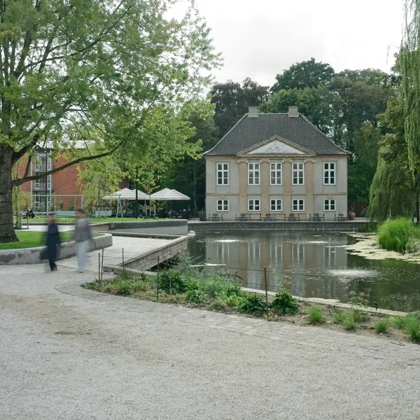 Asak Flyt i Fredriksberg på John Winthers plass - Danmark - Metten