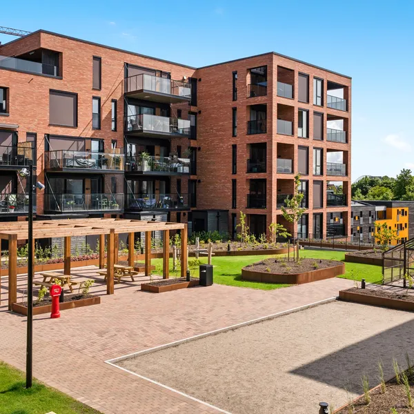 Værstetorvet arena koi Drenstein fra Asak Miljøstein