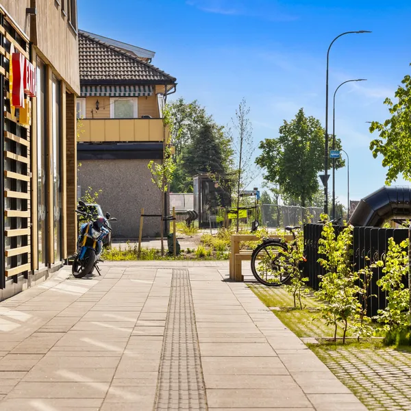 Tolvsrød torg tønsberg herregård rød og brunmix, gressarmering og flyt