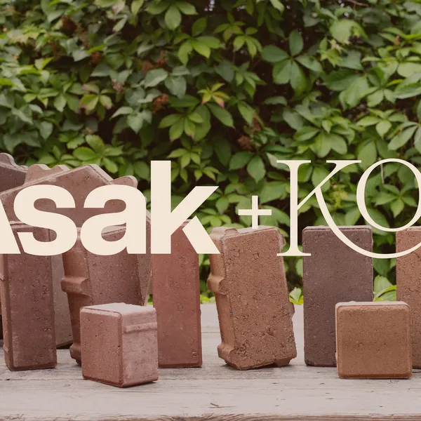 Asak+Koi skjermsparer 1920x1080px