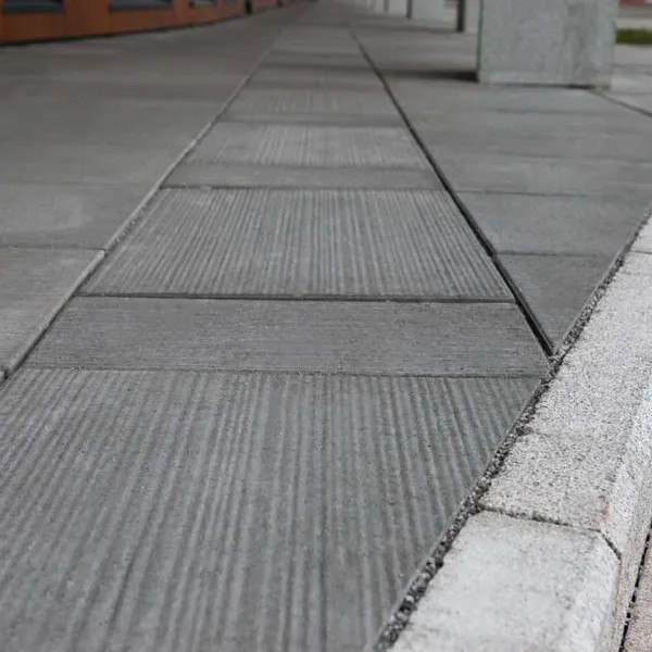 børstede gangbaneheller fra asak utenfor CC stadion Hamar