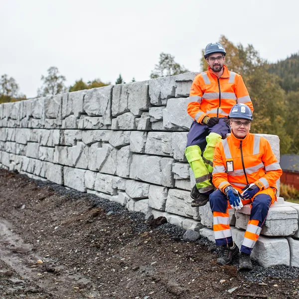 Verti-block langs veien i Helgeland, stablet av skanska