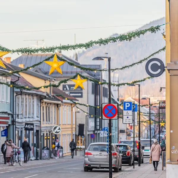 Asak Miljøstein sine gangbaneheller i storgata i Lillehammer 2.0-19