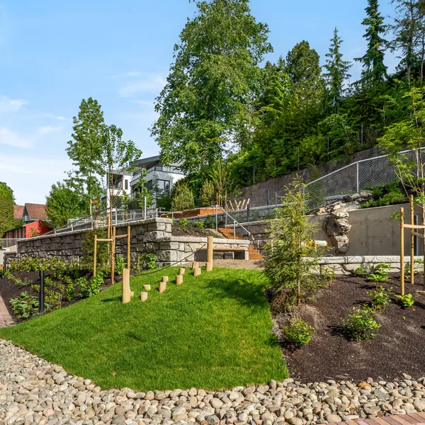 Uteområdet på prinsessealleen hvor du ser bruk av Verti-Block og Arena Belegningsstein